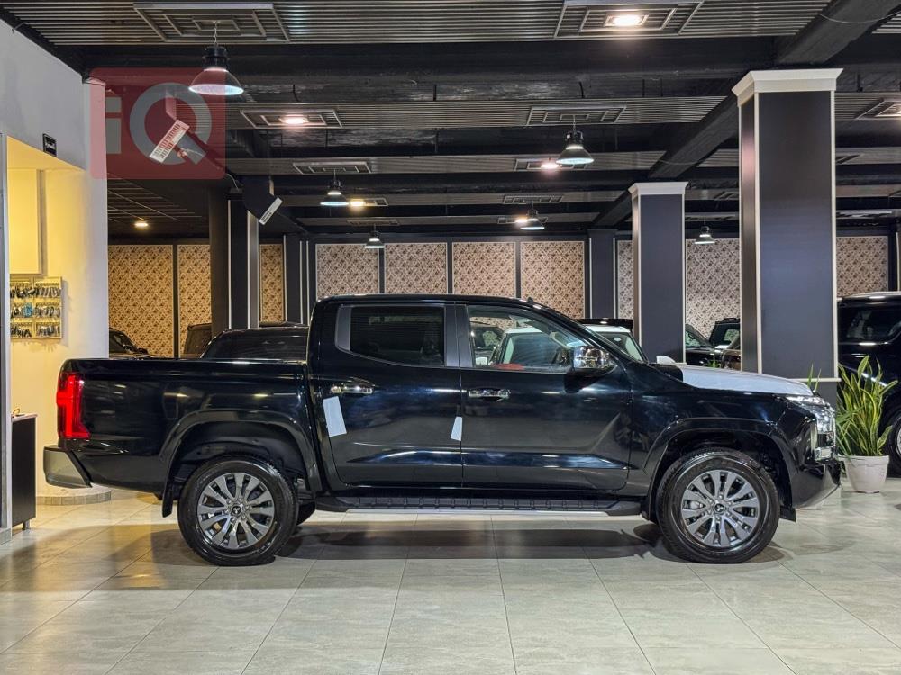 میتسوبیشی L200